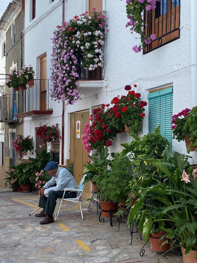 Calle Horno Castril Buitenkant foto
